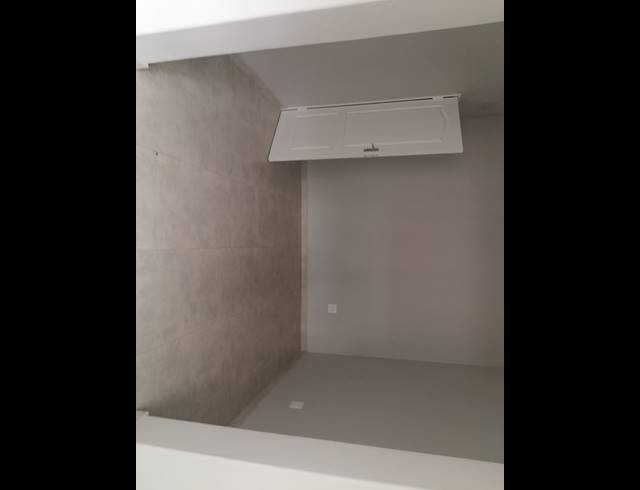 3 BEDROOM HOUSE FOR SALE IN OOS EINDE